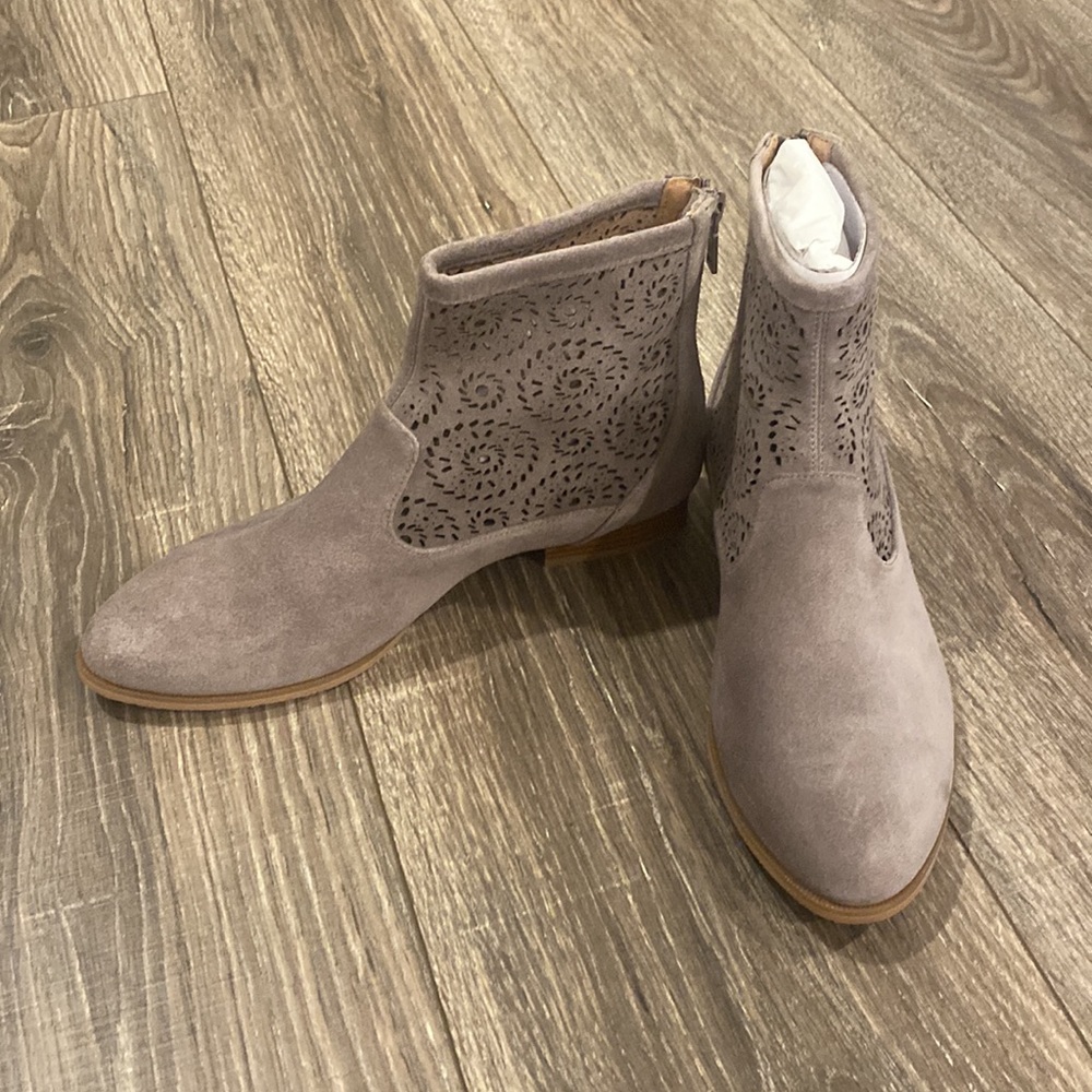 Jack Rogers Grey Booties
